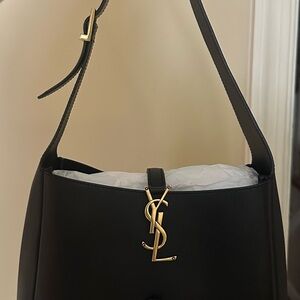 Saint Laurent Le 5 a 7 Small Hobo Bag